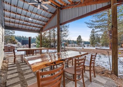 Clubhouse Outdoor Dining